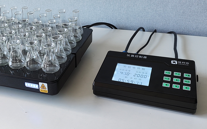 實(shí)驗(yàn)室陶瓷加熱板怎么選？這篇選型指南教你避坑不踩雷